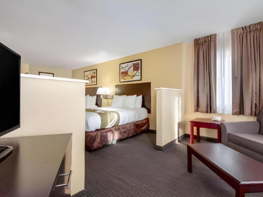Quality Inn & Suites Arbor Eksteriør billede