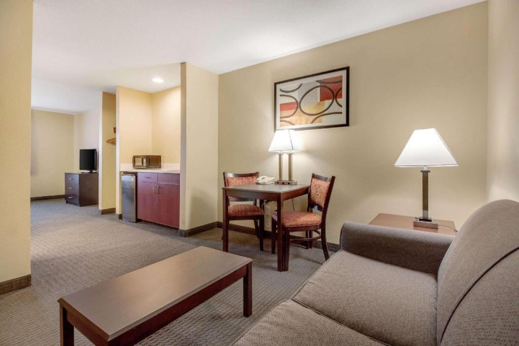 Quality Inn & Suites Arbor Eksteriør billede